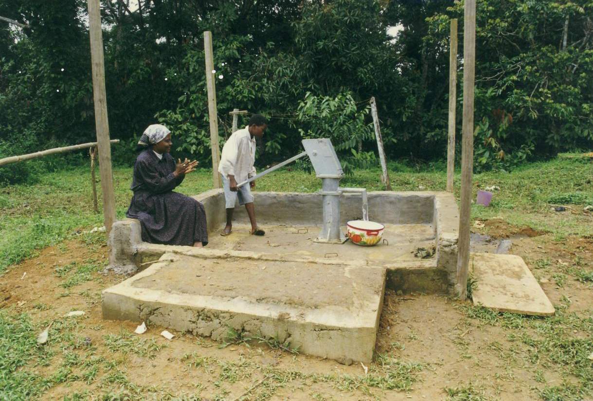 Trinkwasserprojekt in Ntam Bild-02